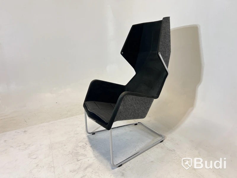 Fåtölj Blå Station Peekabo utan kåpa, svart/grå, Designad Stefan Borselius.