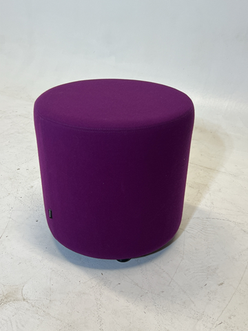 Sittpuff/pall B-bitz Bob Johanson Design, lila