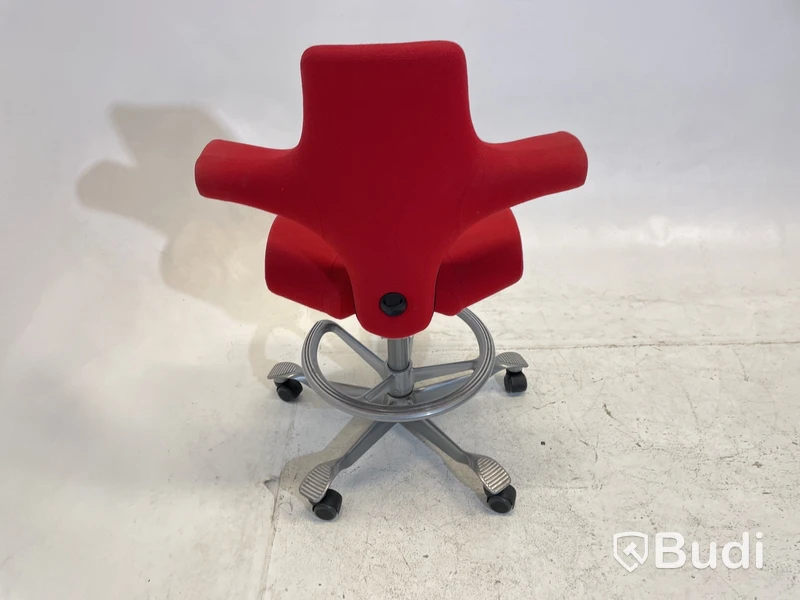 Kontorsstol Håg Capisco, Design Peter Opsvik, röd