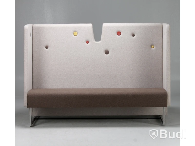 Dubbelsidig soffa Materia Le Mur, Design Wivian Eidsaunet & Marie Oscarsson