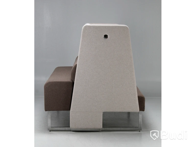 Dubbelsidig soffa Materia Le Mur, Design Wivian Eidsaunet & Marie Oscarsson