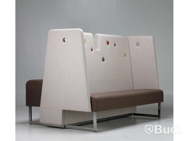 Dubbelsidig soffa Materia Le Mur, Design Wivian Eidsaunet & Marie Oscarsson