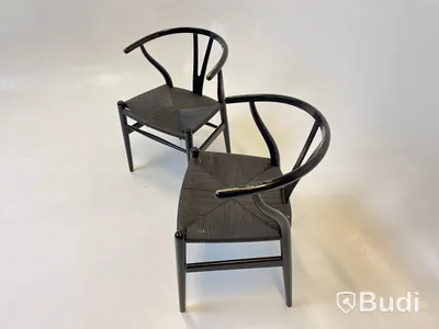 2 st. Stolar Carl Hansen & Son, CH24 svarta