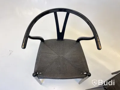 2 st. Stolar Carl Hansen & Son, CH24 svarta