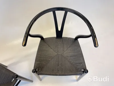 2 st. Stolar Carl Hansen & Son, CH24 svarta