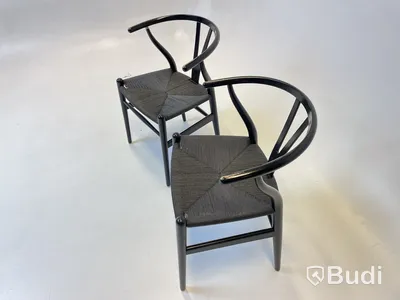 2 st. Stolar Carl Hansen & Son, CH24 svarta