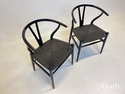2 st. Stolar Carl Hansen & Son, CH24 svarta