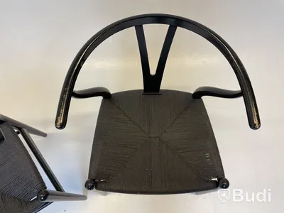 2 st. Stolar Carl Hansen & Son, CH24 svarta