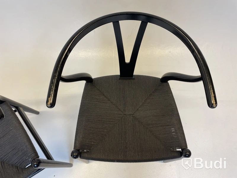 2 st. Stolar Carl Hansen & Son, CH24 svarta