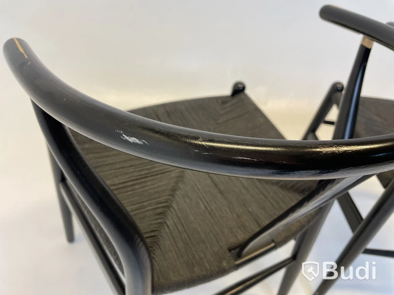 2 st. Stolar Carl Hansen & Son, CH24 svarta