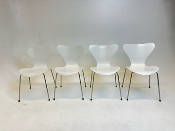  4 st. stolar Republic of Fritz Hansen, Design Arne Jacobsen.