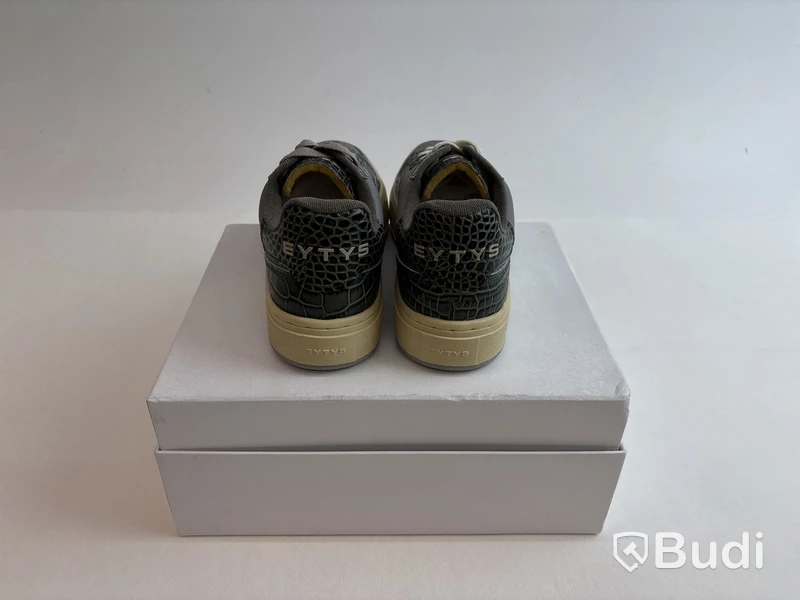 Sneakers Eytys, stl. 43