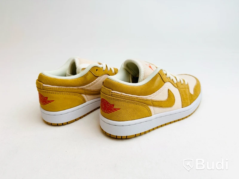 Sneakers Nike x Air Jordan 1 Low SE, dam, stl. 36,5