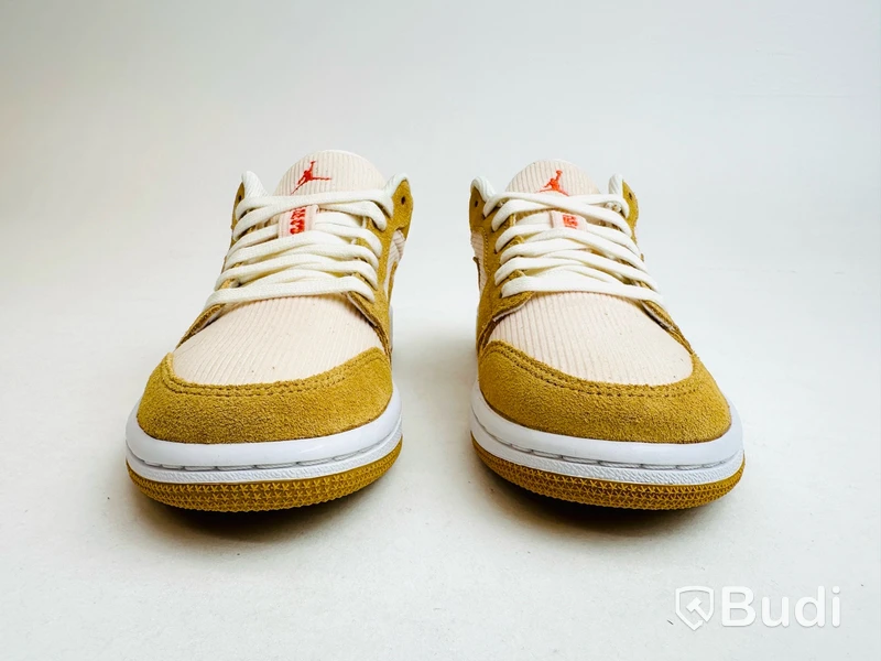 Sneakers Nike x Air Jordan 1 Low SE, dam, stl. 36,5