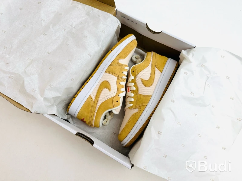 Sneakers Nike x Air Jordan 1 Low SE, dam, stl. 36,5