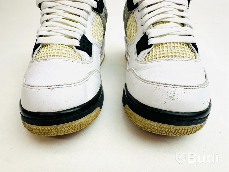 Sneakers Air Jordan 4 Retro Cement, stl. 42,5