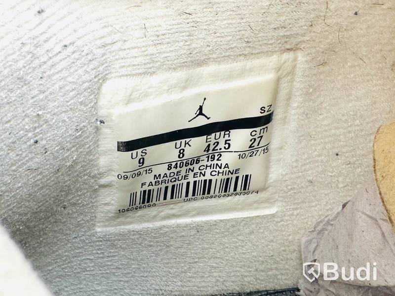 Sneakers Air Jordan 4 Retro Cement, stl. 42,5