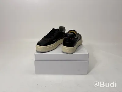 Sneakers Eytys, stl. 43