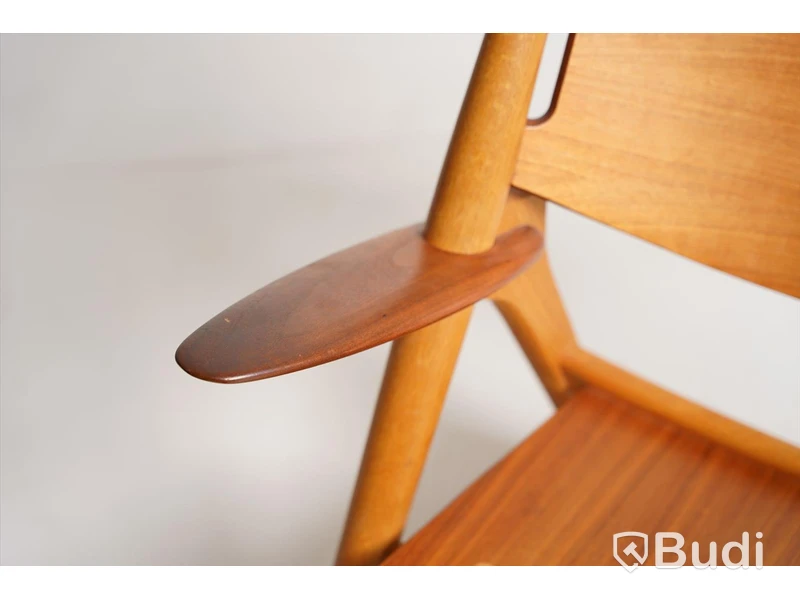 Designstol - Carl Hansen & Son, CH28T Lounge Chair, Design Hans J. Wegner, tillverkad 2008, ek.