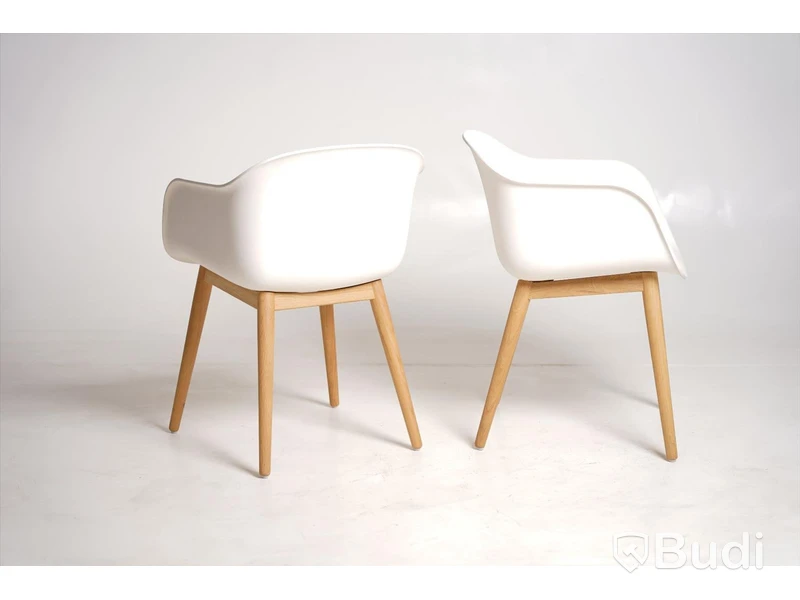 2 st. Designstol - Muuto, Fiber Armchair, natural white återvunnen plast och ek.
