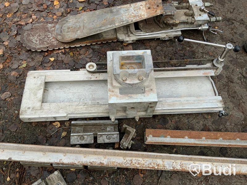 Hydraul driven sågutrustning.
