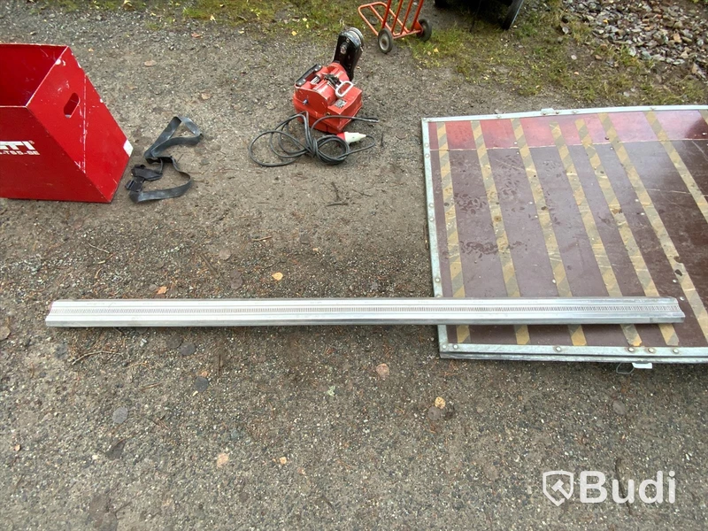 Väggsåg Hilti DS-ts5-se. Ej funktionstestad, behöver service.