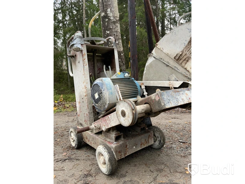Golvsåg. ESS-BORR