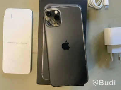 Iphone 11 Pro 64 GB Space Grey, ink laddare och hörlurar och orginalbox. Omstartad