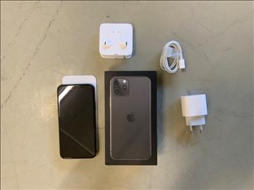 Iphone 11 Pro 64 GB Space Grey, ink laddare och hörlurar och orginalbox. Omstartad