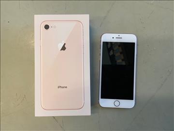 Iphone 8, Gold, 64 ink laddare och laddare, hörlurar och orginalbox
