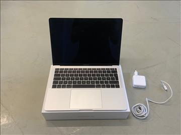Macbook Air 13 inch 2019 Retina, 1,6 GHz Core I5, 8 GB 2133Mhz RAM, 128 GB SSD