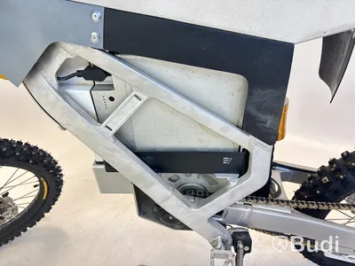 Prototyp Cake BUKK -2024 | Dirtbike | Reparationsobjekt | YW2C5M110PA000009