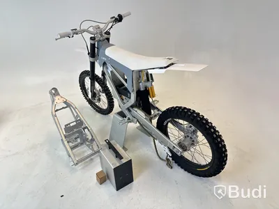 Cake BUKK -2023 | Dirtbike | Reparationsobjekt | YW2C5M110PA000008