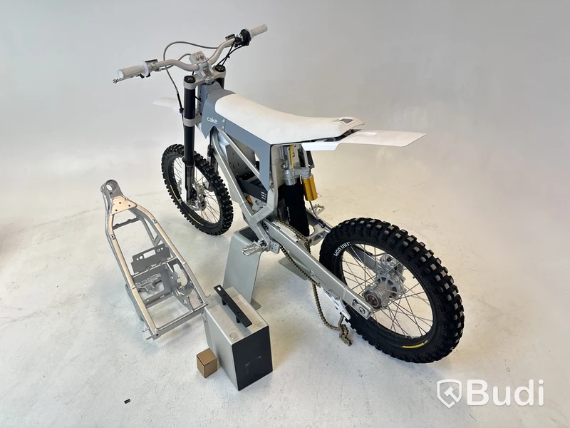 Cake BUKK -2023 | Dirtbike | Reparationsobjekt | YW2C5M110PA000008