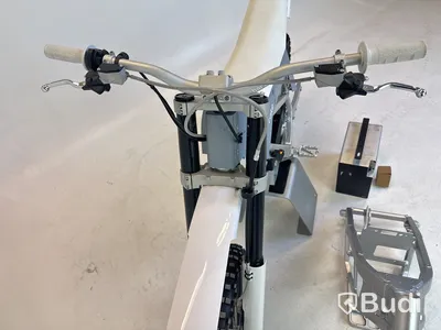 Cake BUKK -2023 | Dirtbike | Reparationsobjekt | YW2C5M110PA000008