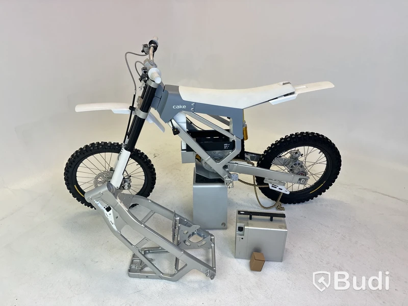 Cake BUKK -2023 | Dirtbike | Reparationsobjekt | YW2C5M110PA000008