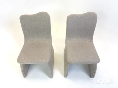 2 st. Stolar, the Love Chair