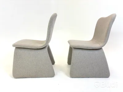 2 st. Stolar, the Love Chair