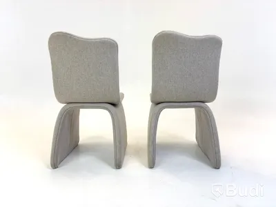 2 st. Stolar, the Love Chair