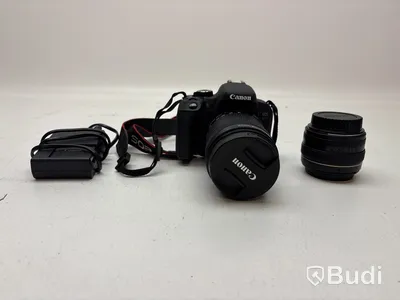 Kamera Canon EOS 800D inkl. 2 st. kameralins, stativ och väska
