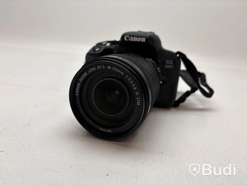 Kamera Canon EOS 800D inkl. 2 st. kameralins, stativ och väska