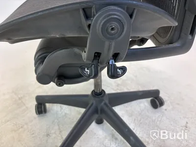 Höj- och sänkbar kontorsstol Herman Miller