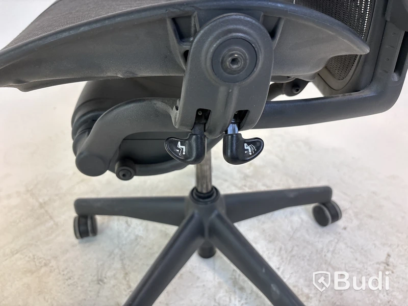 Höj- och sänkbar kontorsstol Herman Miller