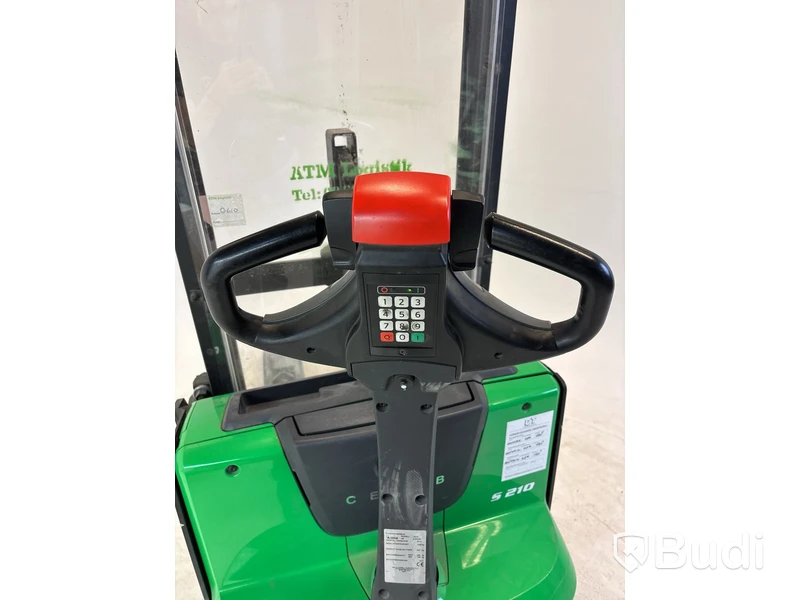 Gåtruck / Ledtruck Cesab, S210