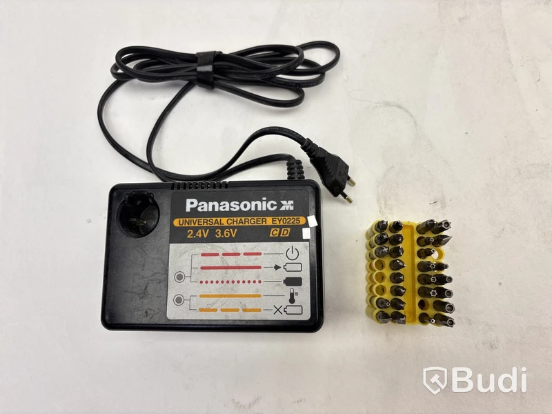 2 st. Batteridrivna skruvdragare Panasonic, EY6225