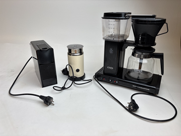 Kaffebryggare Moccamaster + Nespresso Essenza Mini inkl. Mjölkskummare Nespresso