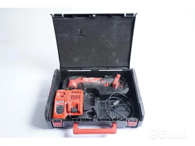 Multiverktyg – Milwaukee FMT-0x M18, Funktionstestad. Utan batteri, inkl laddare
