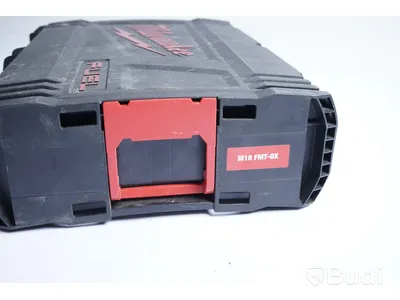 Multiverktyg – Milwaukee FMT-0x M18, Funktionstestad. Utan batteri, inkl laddare