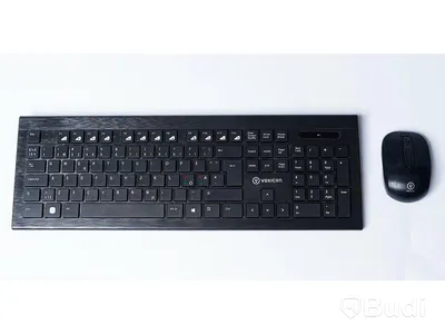 Datorskärm med tangentbord, mus - Samsung LC24F390FHRXEN samt Voxicon tangentbord och mus