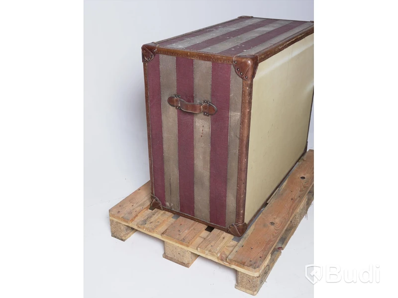 Byrå - Artwood Stonyhurst, stripe canvas. Nypris ca 23,500 kr. OBS! vaxfläckar, se bilder